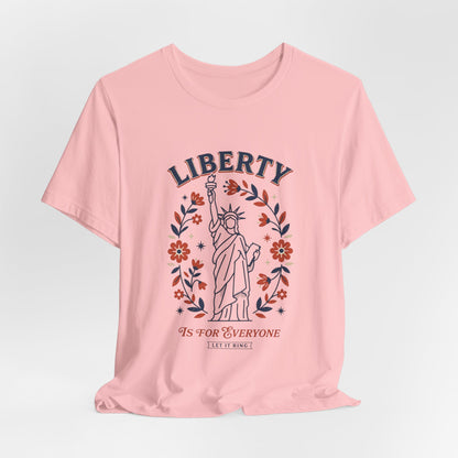Patriotic Statue of Liberty T-Shirt | Vintage Americana Tee