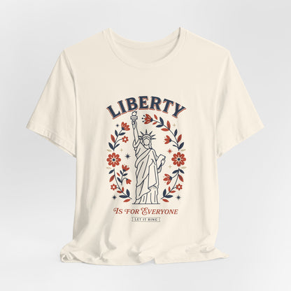 Patriotic Statue of Liberty T-Shirt | Vintage Americana Tee