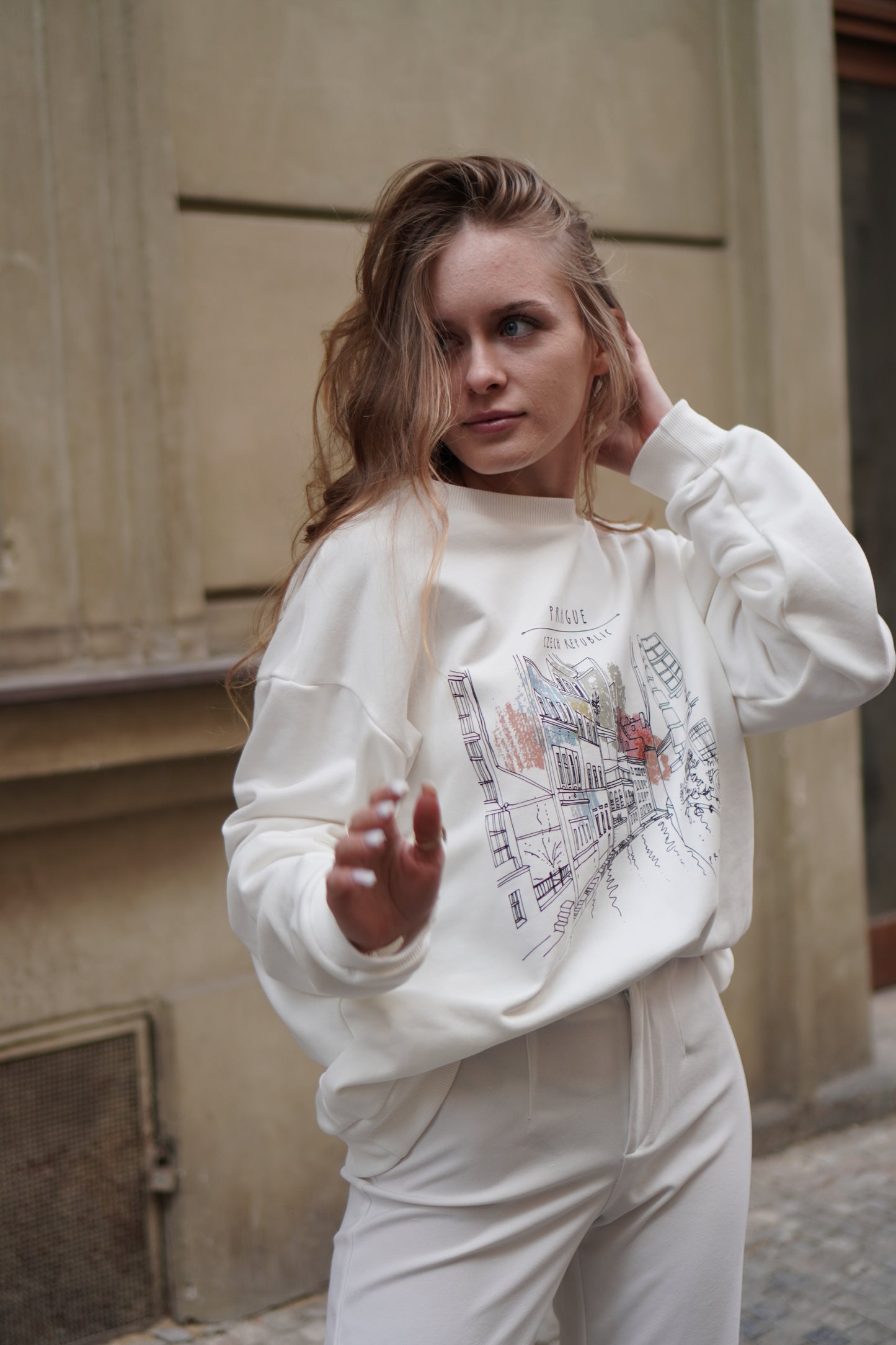 Prague Sketch Unisex Sweatshirt – Vintage City Illustration Crewneck